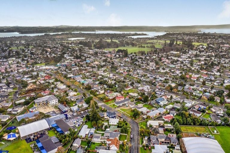 Photo of property in 37 Mckean Avenue, Manurewa, Auckland, 2102