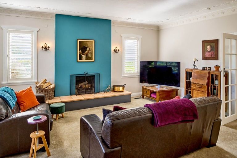 Photo of property in 5 Marina Grove, Hutt Central, Lower Hutt, 5010