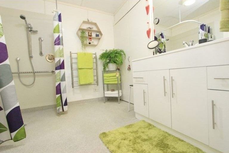 Photo of property in 9 Logan Place, Blenheim, 7201