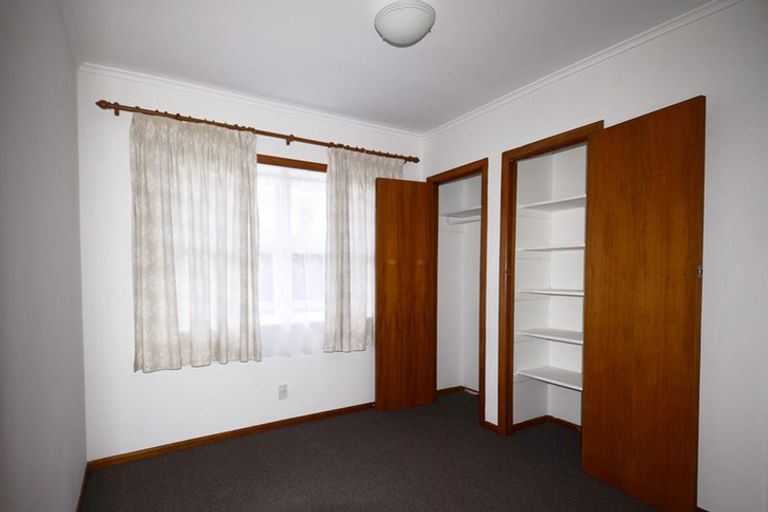 Photo of property in 2/162 Onewa Road, Northcote, Auckland, 0627