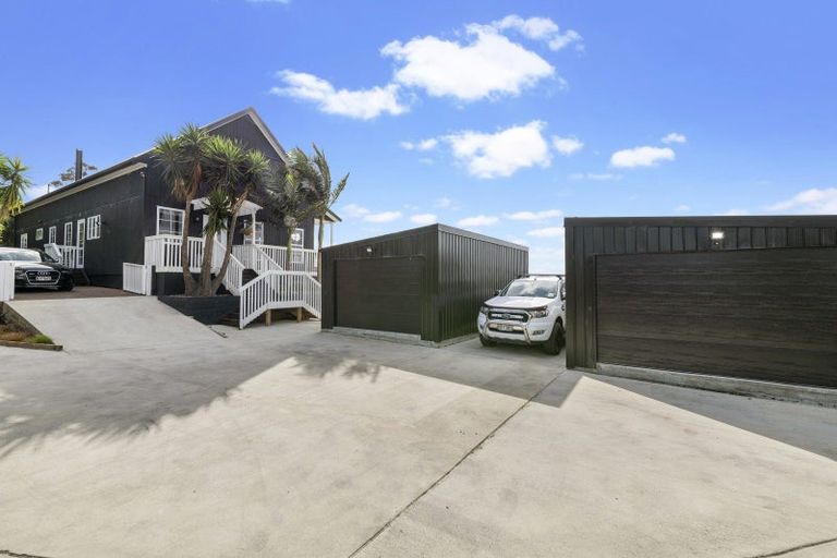 Photo of property in 173 Pinchgut Road, Kaukapakapa, 0873
