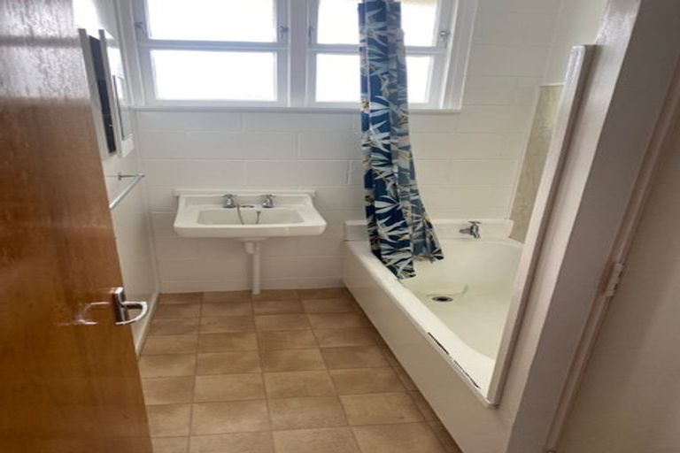 Photo of property in 20 Cuba Street, Marton, 4710