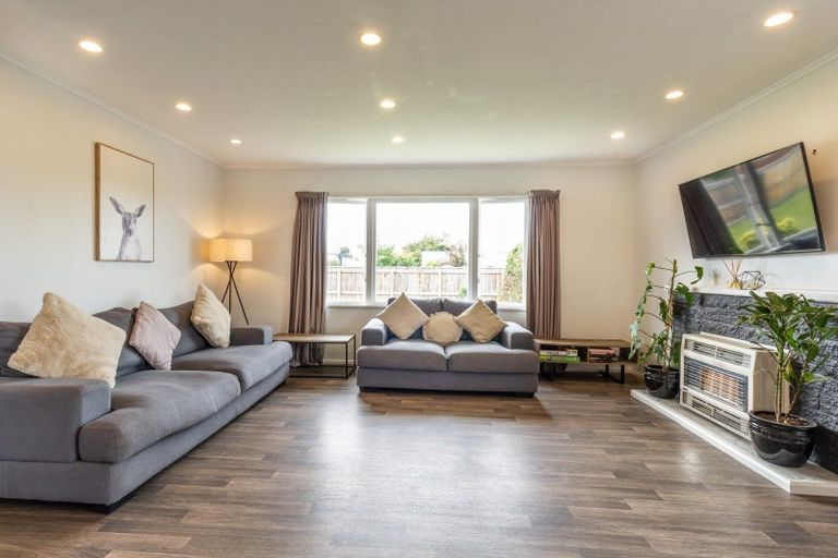 Photo of property in 303 Lumsden Road, Akina, Hastings, 4122