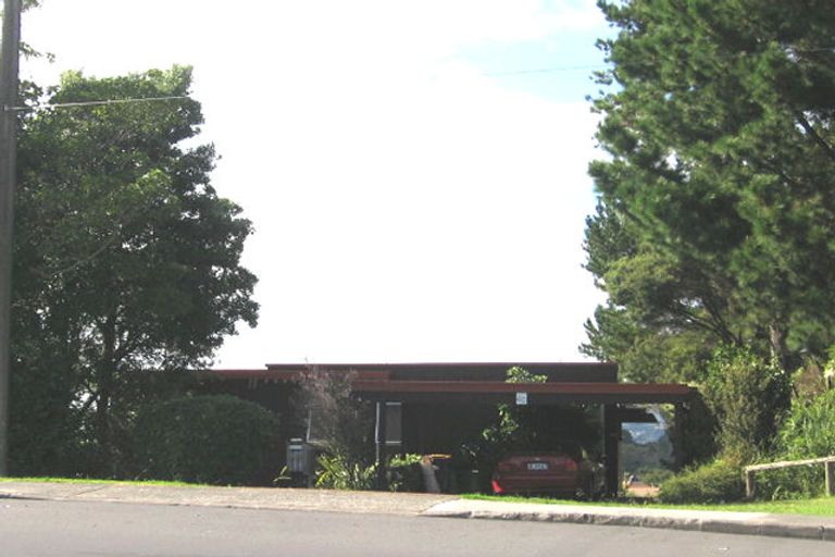 Photo of property in 60 Balmain Road, Chatswood, Auckland, 0626