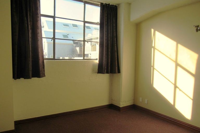 Photo of property in Pirie Street Townhouses, 28/35 Pirie Street, Mount Victoria, Wellington, 6011