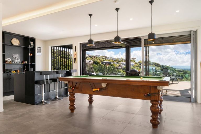 Photo of property in 11 Saint Remy Lane, Redcliffs, Christchurch, 8081