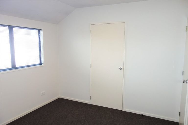 Photo of property in 4/56 London Street, Richmond, Christchurch, 8013