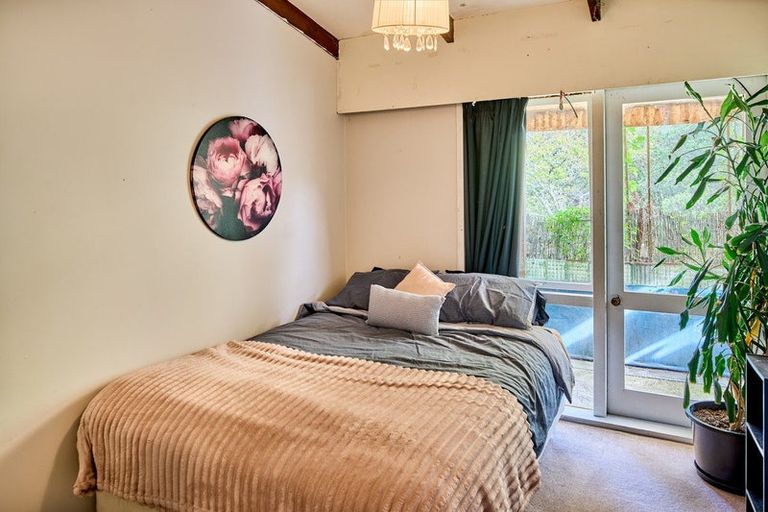 Photo of property in 138 Paekakariki Hill Road, Pauatahanui, Porirua, 5381