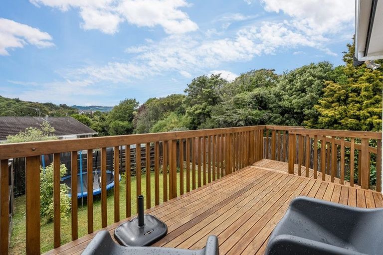 Photo of property in 12 Halyard Place, Whitby, Porirua, 5024