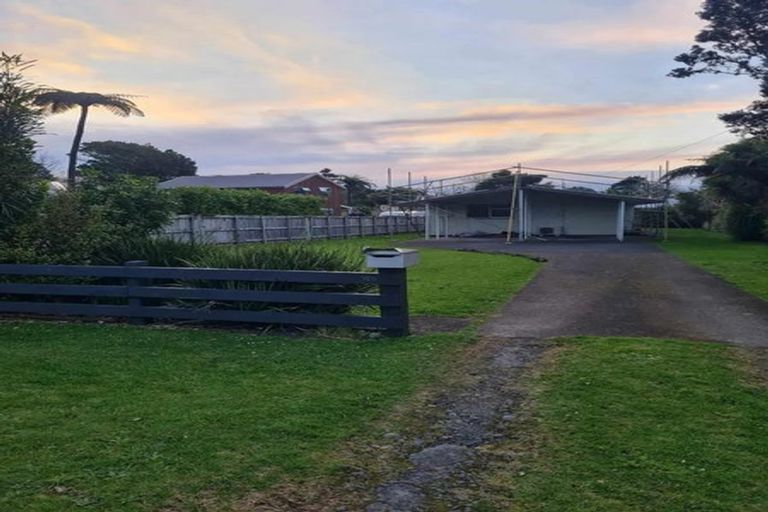 Photo of property in 32ab Old South Road, Okato, 4335