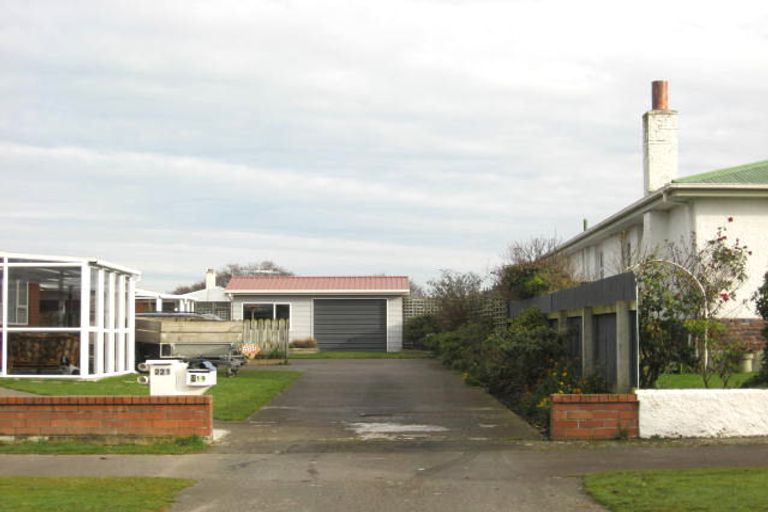 Photo of property in 219 Princes Street, Strathern, Invercargill, 9812