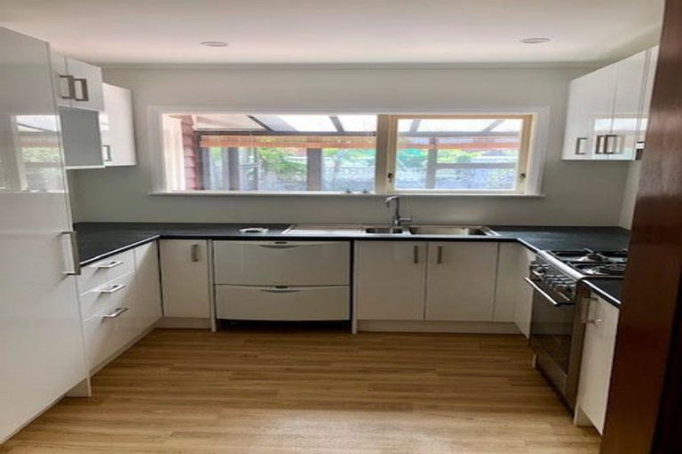 Photo of property in 6 Mascot Street, Tawa, Wellington, 5028