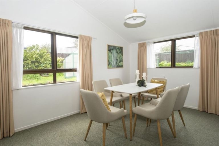 Photo of property in 50 Shakespeare Street, Leamington, Cambridge, 3432