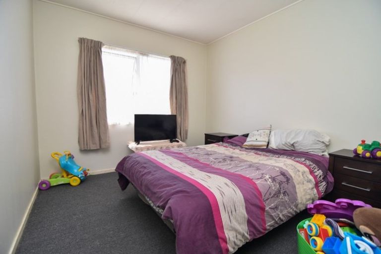 Photo of property in 25 Railway Crescent, Masterton, 5810