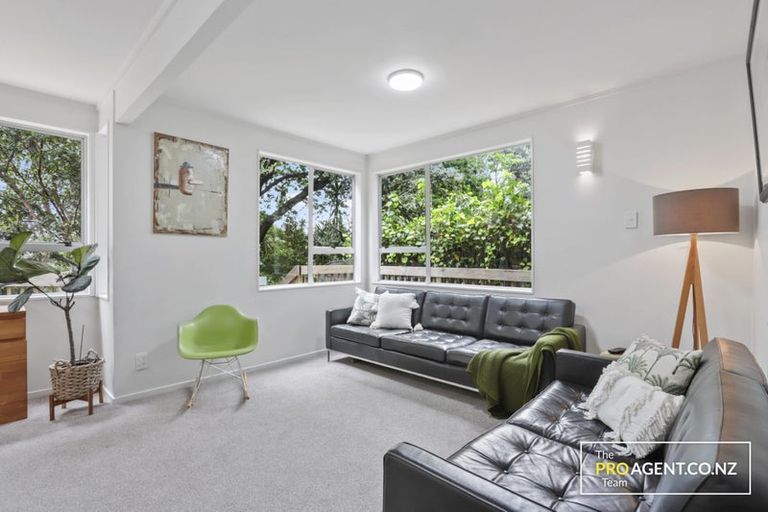 Photo of property in 639 Huia Road, Parau, Auckland, 0604