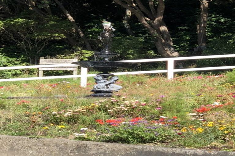 Photo of property in 105 Grant Road, Thorndon, Wellington, 6011