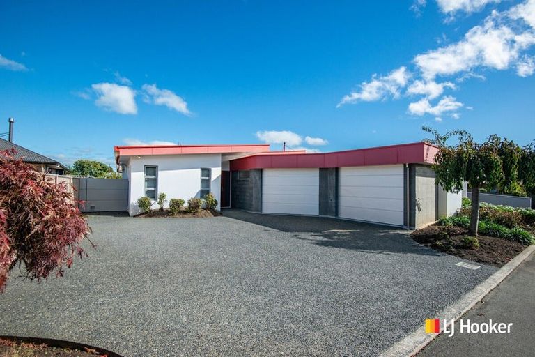 Photo of property in 22 Kura Place, Mosgiel, 9024