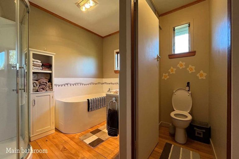 Photo of property in 71 Snodgrass Road, Westport, 7892