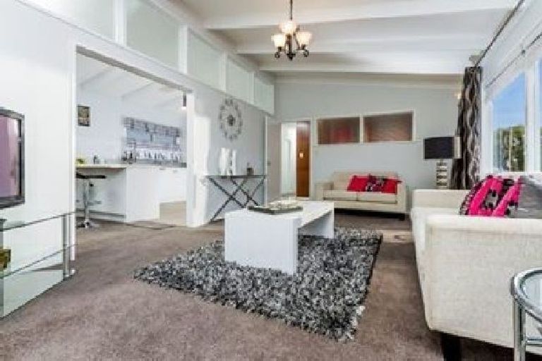 Photo of property in 292 Beach Road, Campbells Bay, Auckland, 0630