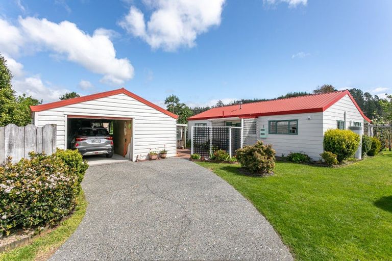 Photo of property in 132 Sharyn Place, Whangamata, 3620