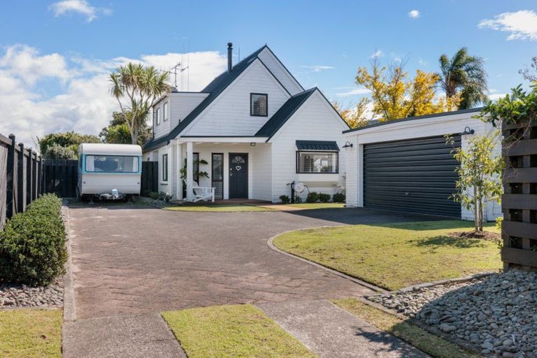 Photo of property in 39 Hibiscus Avenue, Mount Maunganui, 3116