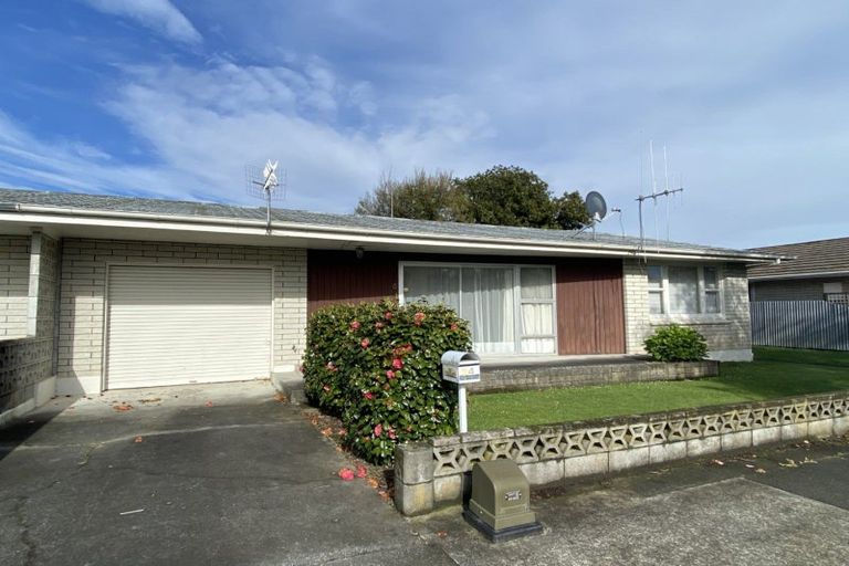 Photo of property in 14 Katene Street, West End, Palmerston North, 4412