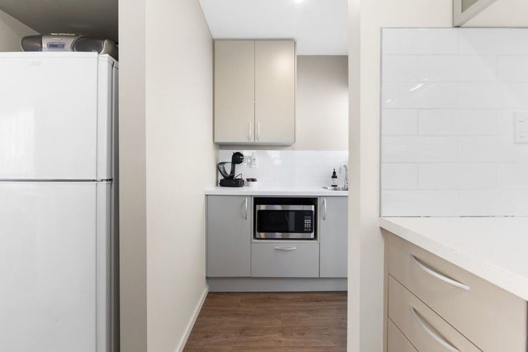 Photo of property in 20a Tiora Place, Upper Riccarton, Christchurch, 8041