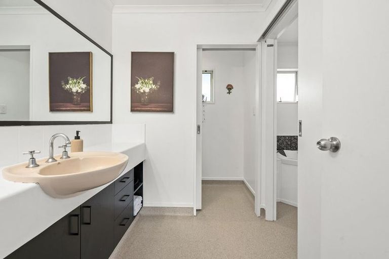 Photo of property in 1893 Cambridge Road, Cambridge, 3434