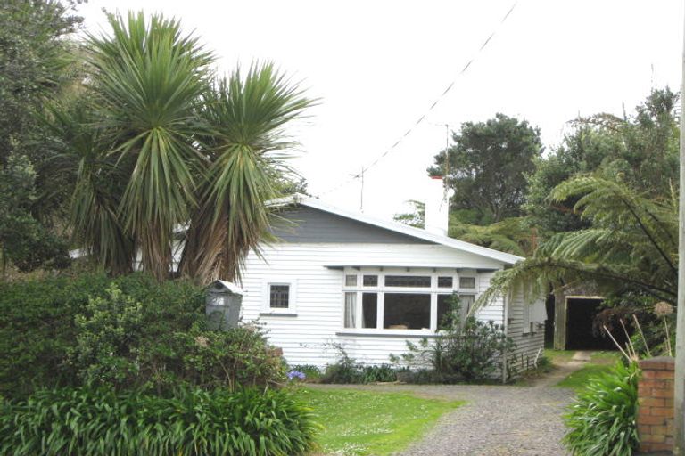 Photo of property in 28a Birdwood Avenue, Moturoa, New Plymouth, 4310