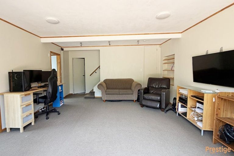 Photo of property in 29 Holyoake Place, Chatswood, Auckland, 0626