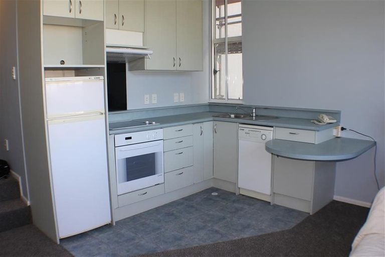 Photo of property in Terrace Garden Apartments, 12a/120 The Terrace, Wellington Central, Wellington, 6011