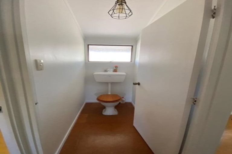 Photo of property in 8a Waikare Place, Welcome Bay, Tauranga, 3112