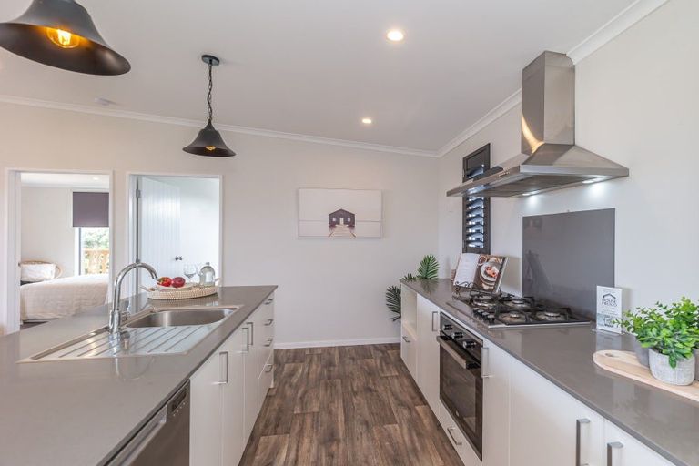 Photo of property in 6 Arataki Grove, Waitarere Beach, Levin, 5510