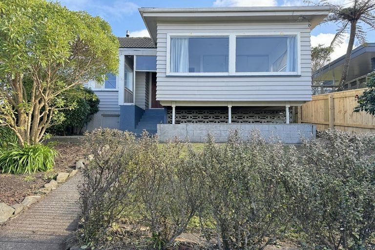 Photo of property in 27 Benares Street, Khandallah, Wellington, 6035
