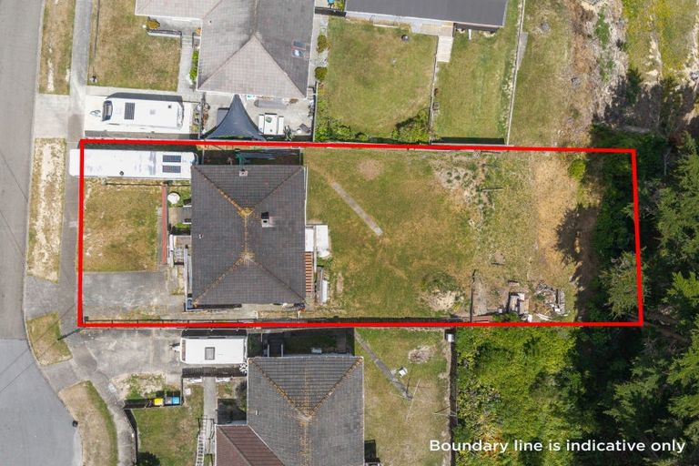 Photo of property in 27 Spur Grove, Titahi Bay, Porirua, 5022