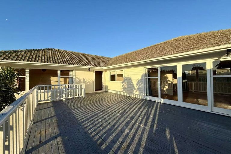Photo of property in 4 Tomo Street, New Lynn, Auckland, 0600