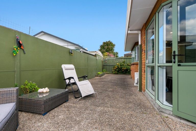 Photo of property in 19 Matapihi Road, Mount Maunganui, 3116