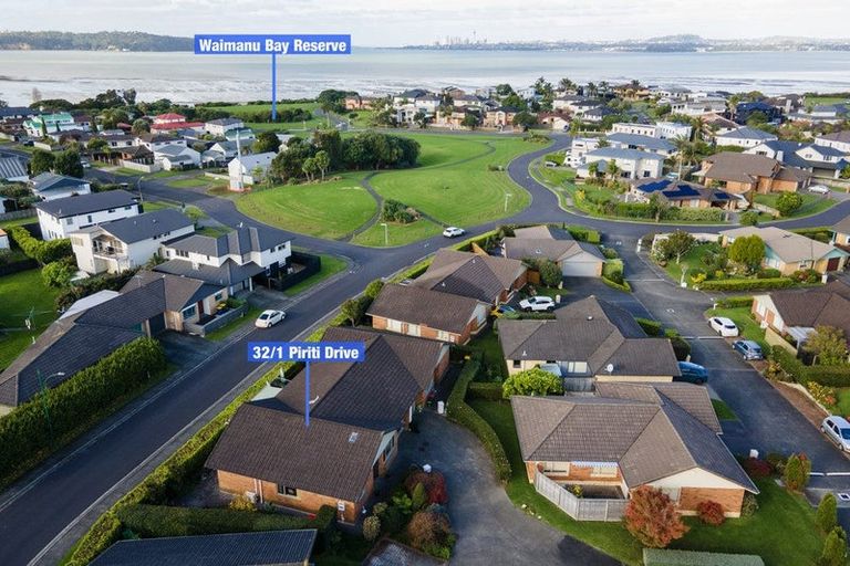 Photo of property in Waimanu Bay Village, 32/1 Piriti Drive, Te Atatu Peninsula, Auckland, 0610