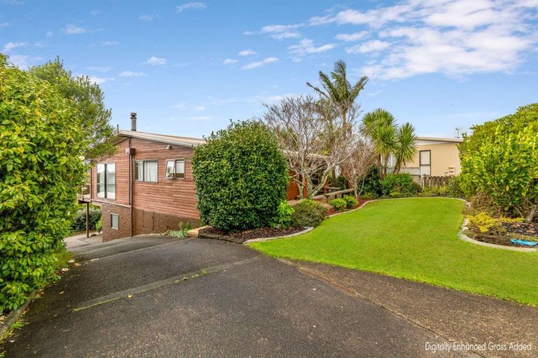 Photo of property in 50 John Dee Crescent, Red Beach, 0932