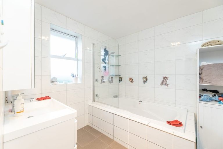 Photo of property in 548 Halswell Road, Halswell, Christchurch, 8025