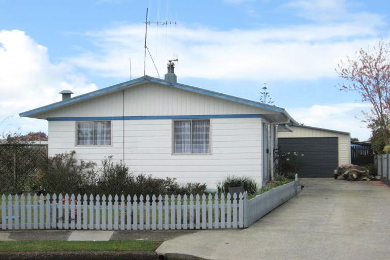 Photo of property in 9 Garden Place, Tikipunga, Whangarei, 0112
