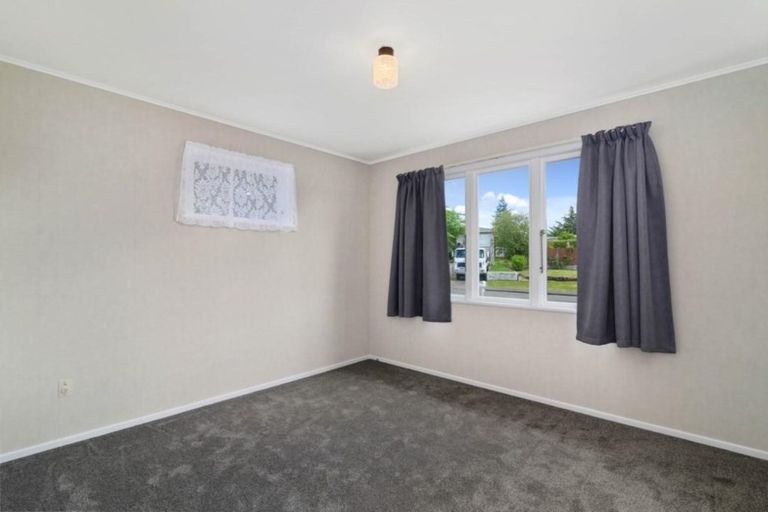 Photo of property in 6 Delphi Place, Sunnybrook, Rotorua, 3015