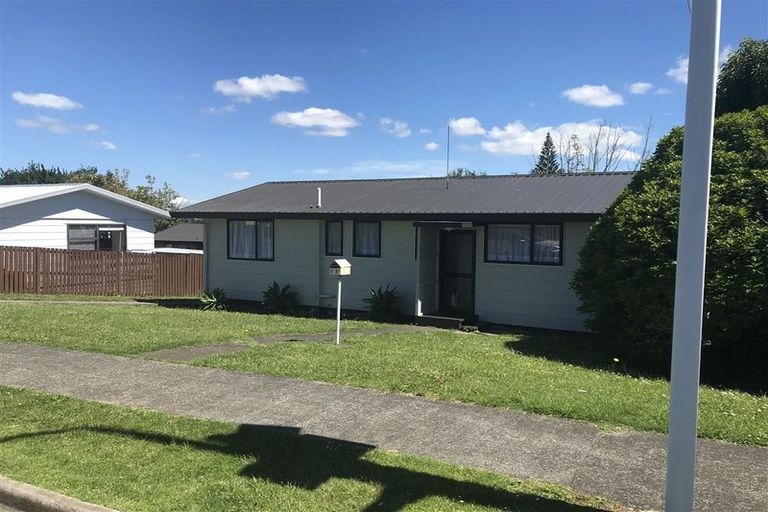 Photo of property in 1/57 Redcrest Avenue, Red Hill, Papakura, 2110