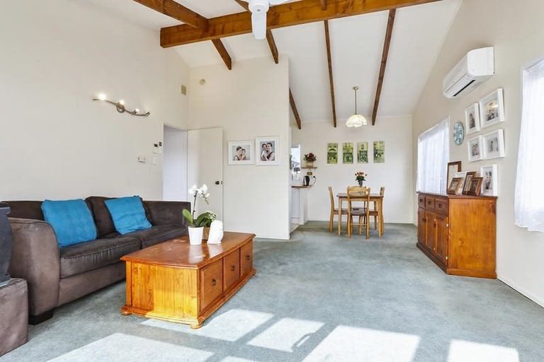 Photo of property in 3/388a West Coast Road, Glen Eden, Auckland, 0602