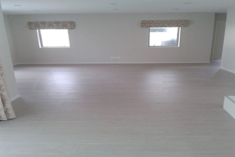 Photo of property in 17a Richard Avenue, Bucklands Beach, Auckland, 2014