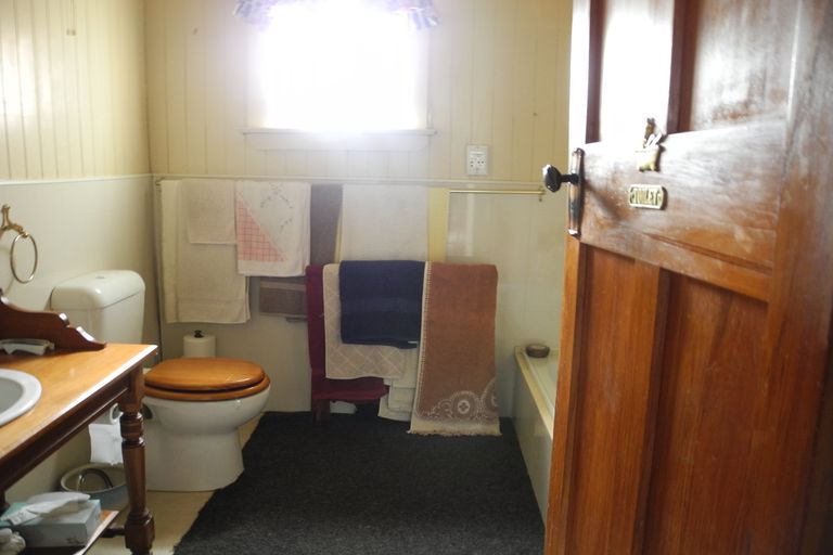 Photo of property in 7 Manse Street, Waimate, 7924