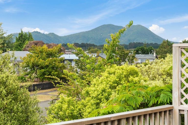 Photo of property in 29 Marshall Avenue, Richmond Heights, Taupo, 3330