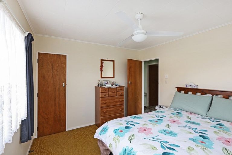 Photo of property in 54 Liverpool Crescent, Flaxmere, Hastings, 4120