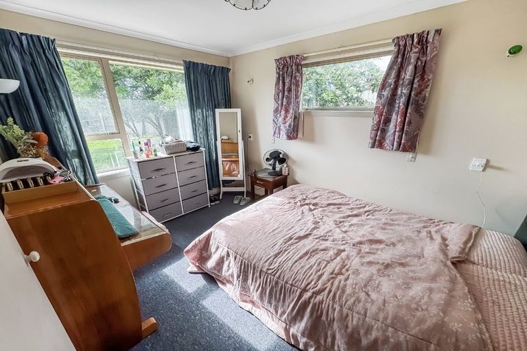 Photo of property in 238 Mairehau Road, Burwood, Christchurch, 8083
