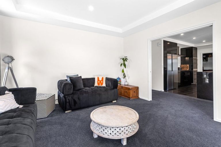 Photo of property in 11 Woodlaw Crescent, Prebbleton, 7604